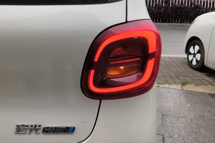 Used Wuling Hongguang MINIEV 2025 Four-Door Version Advanced Edition
