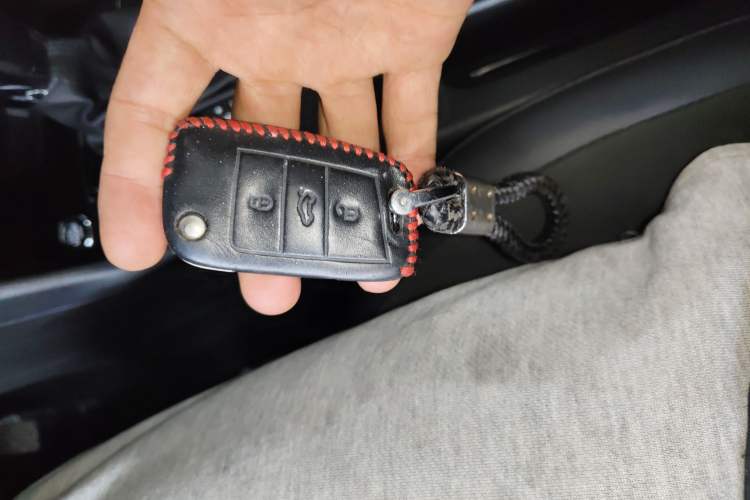 Used Volkswagen Tiguan L 2019 Updated Version 330TSI Automatic Two-Wheel Drive Panoramic Comfort Edition China VI Standard