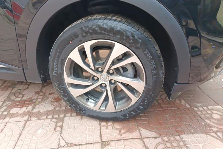 Used Buick Envision 2020 Encore S 652T Four-Wheel Drive Luxury Model Right Front Wheel Hub