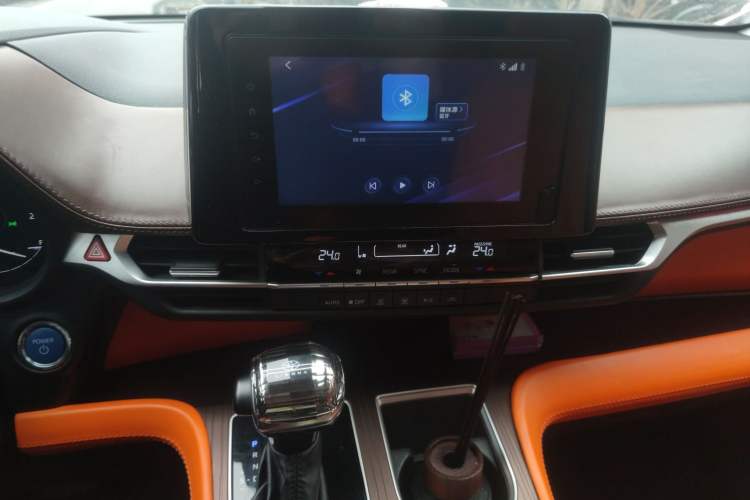 Used Toyota Granvia 2023 2.5L Hybrid Comfort Edition