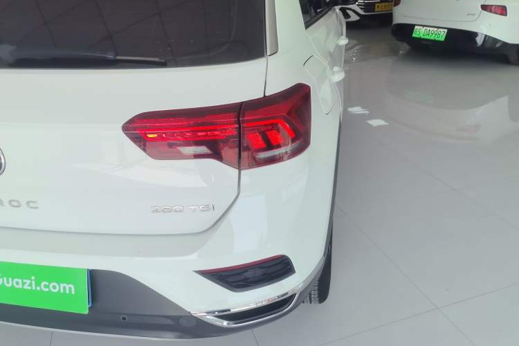 Used Volkswagen T-ROC 2022 280TSI DSG Two-Wheel Drive Elite PLUS
