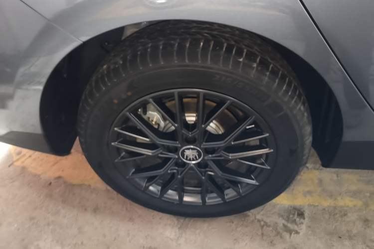 Used BYD Qin PLUS 2025 EV Smart Drive Edition 420KM Leading Model
