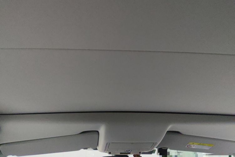 Used Land Rover Discovery Sport 2018 240 PS SE Version