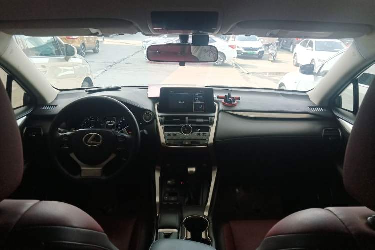 Used Lexus NX 2017 300 Front-Wheel-Drive Limited Edition Center Console