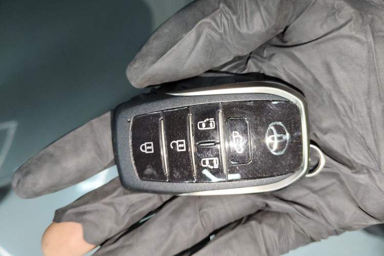 Used Toyota Vellfire 2024 Crown Dual-Engine 2.5L Ultimate Edition