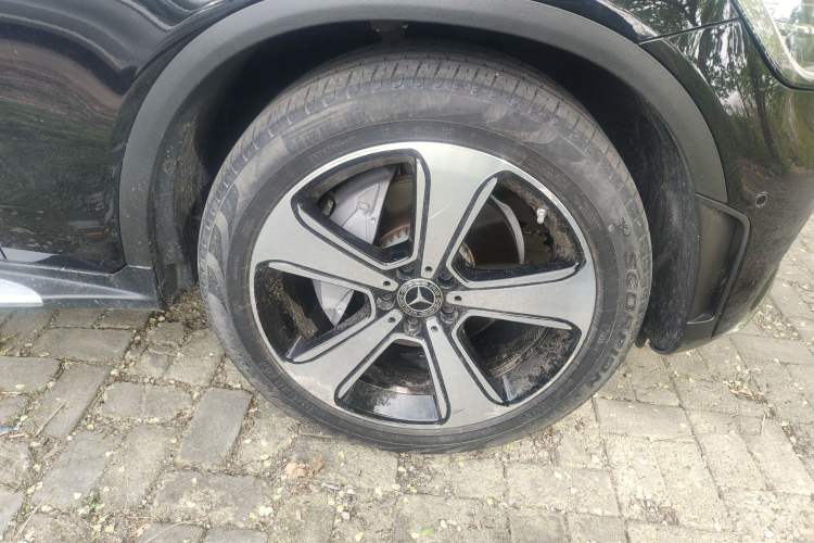 Used Mercedes-Benz GLC 2022 GLC 300 L 4MATIC Dynamic Model Right Front Wheel Hub