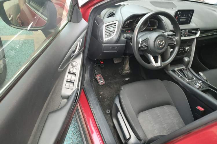 Used Mazda CX-4 2018 2.0L Automatic Two-Wheel Drive Blue Sky Exploration Version China V Standard Driver Seat