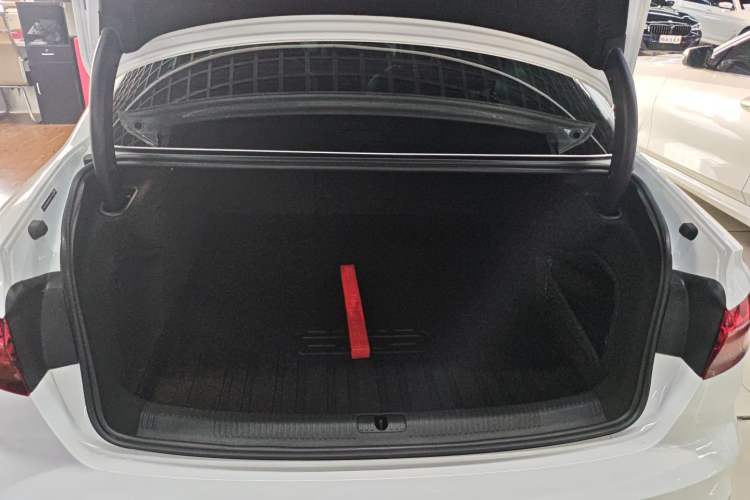 Used Audi A4L 2024 40 TFSI Fashion Dynamic Model