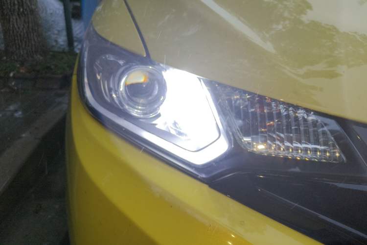 Used Honda Fit 2014 1.5L LX CVT Comfort Model
