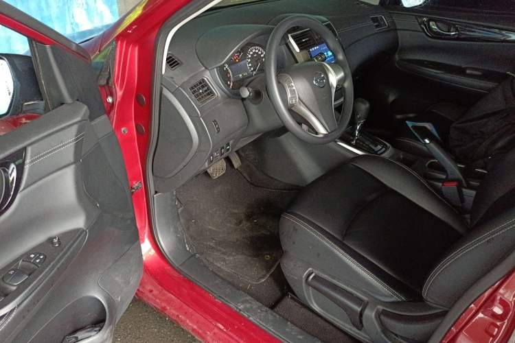 Used Nissan Tiida 2021 1.6L CVT Cool Edition Driver Seat