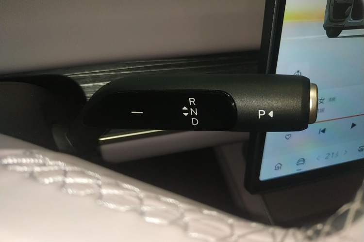 Used ONVO L60 2024 60 kWh Rear-Drive Version