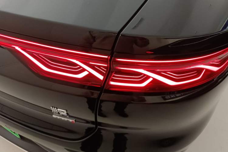 Used BYD Han 2025 DM-i Intelligent Driving Edition 125KM LiDAR Flagship Model