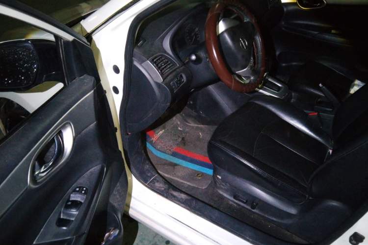 Used Nissan Sylphy 2014 1.6XV CVT Deluxe Edition Driver Seat