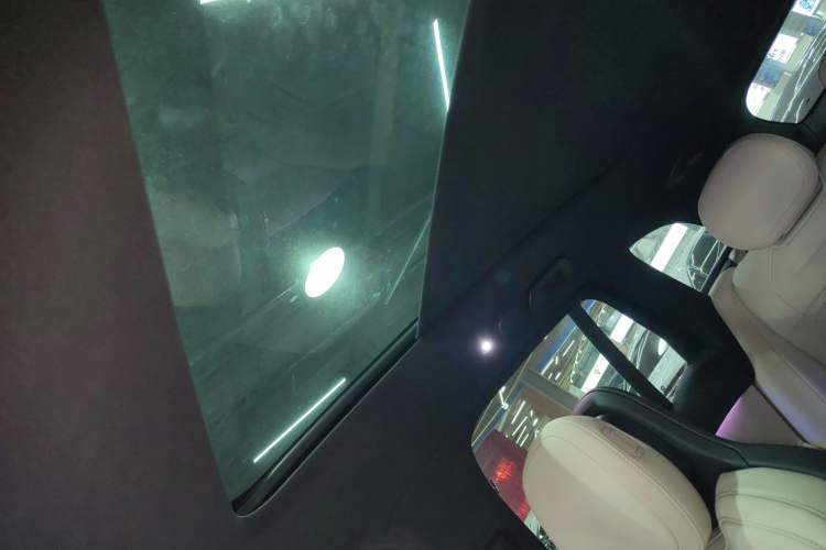 Used Nio ES6 2025 75 kWh Headliner