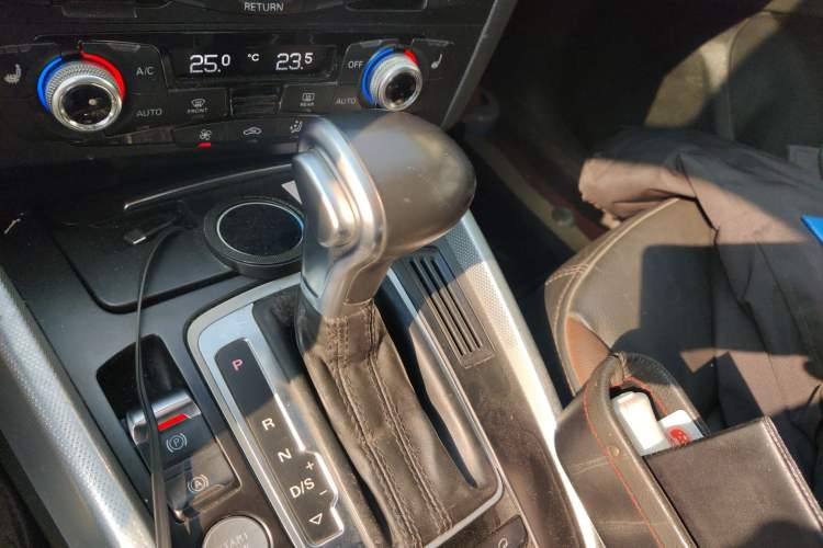 Used Audi Q5 2017 Plus 40 TFSI Technology Model