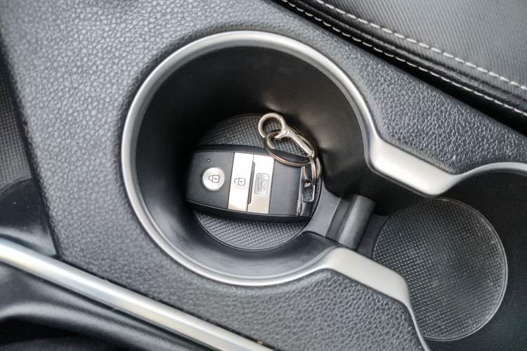 Used Kia KX5 2017 1.6T Automatic Two-Wheel Drive 15th Anniversary Special Edition DLX