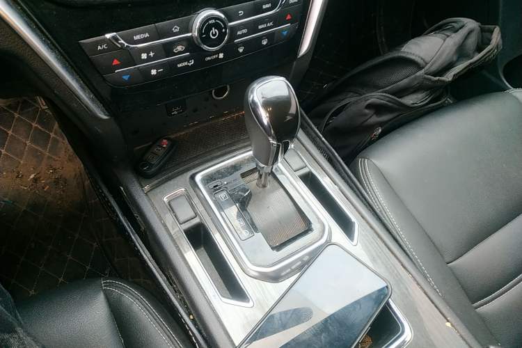 Used Venucia T90 2018 2.0L CVT Smart Connect Prestige Version China VI Standard
