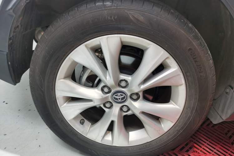 Used Toyota IZOA 2021 Dual-Motor 2.0L Yixiang Edition
