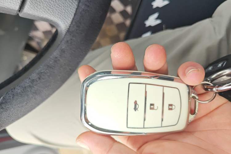 Used Suzuki Swift 2016 1.5L Manual Fashion Edition Cool Play Version
