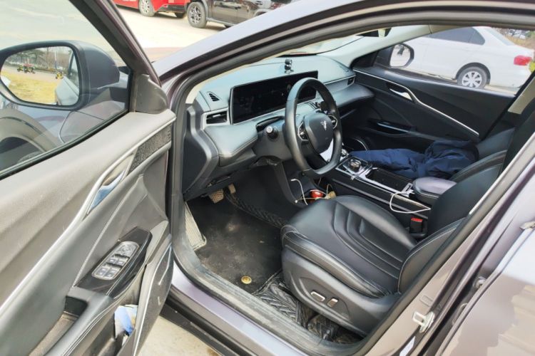 Used NETA U 2022 Zhi400 Pro Ternary Lithium
