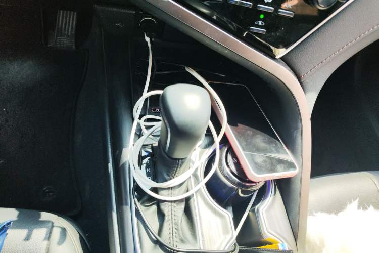 Used Toyota Camry 2023 2.5G Luxury Edition Gear Lever