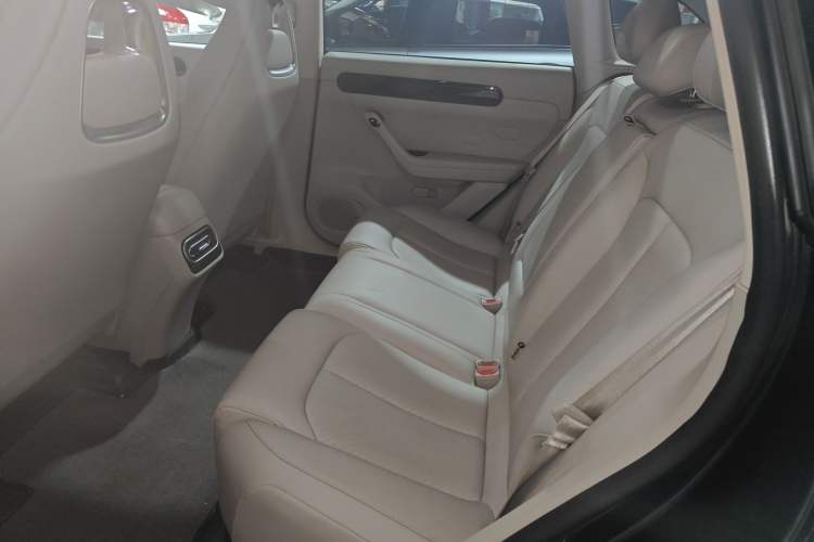 Used Leapmotor C11 2023 Range-Extended 180 Comfort Edition Left Rear Seat