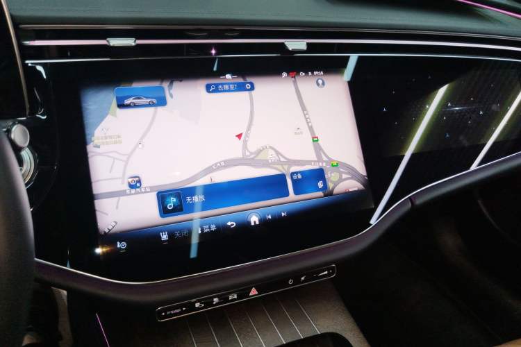 Used Mercedes-Benz E-Class New Energy 2024 E 350 e L Plug-in Hybrid Sedan Audio And AC Panel