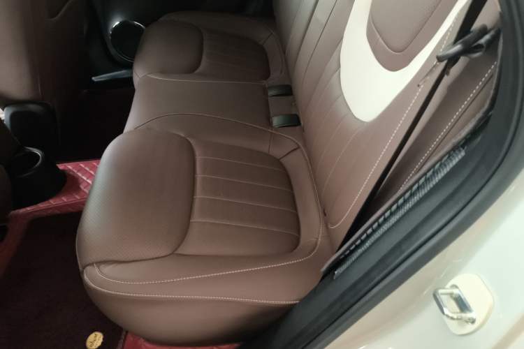 Used Wuling Bingo 2023 410 km Lingxi Deluxe Edition Left Rear Seat