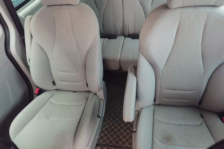 Used JAC Refine M3 2021 PLUS IKEA High-Power Edition 1.5T Luxury Model Left Rear Seat