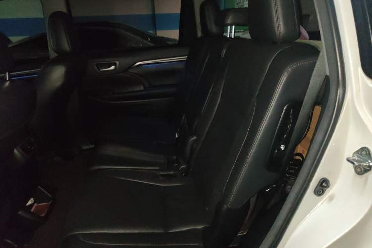 Used Toyota Highlander 2017 2.0T Four-Wheel Drive Ultimate Edition 7 Seats
