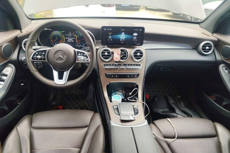 Used Mercedes-Benz GLC 2021 GLC 260 L 4MATIC Luxury Model
