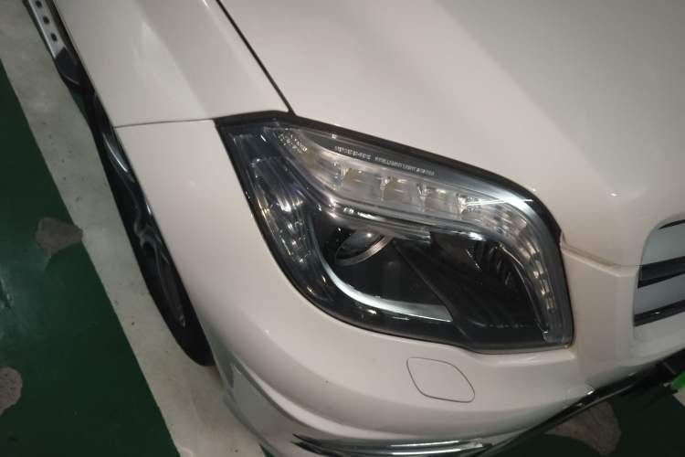 Used Mercedes-Benz GLK-Class 2015 GLK 300 4MATIC Fashion Edition Ultimate Version Right Front Headlight