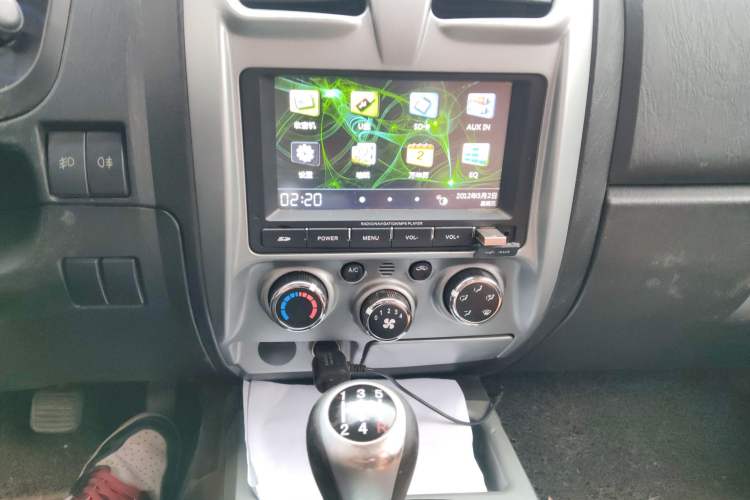 Used JMC Baodian 2016 2.8T New Value-Added Diesel Two-Wheel Drive Extended Cargo Basic Version JX493ZLQ4F
