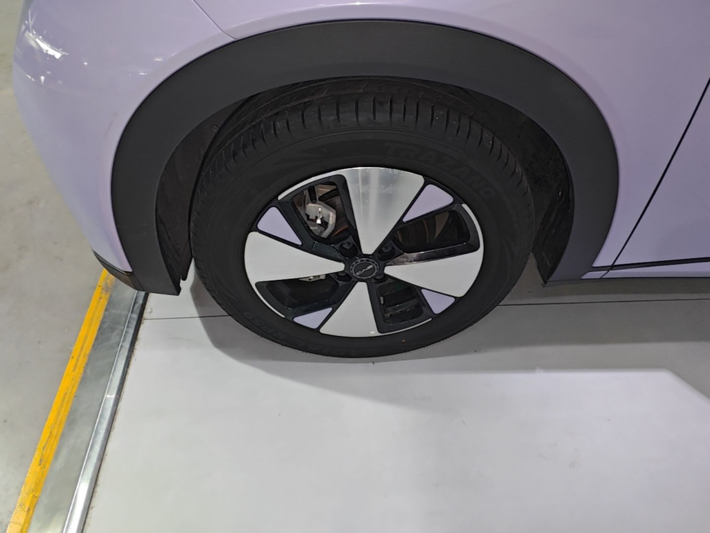 BYD Dolphin 2023 420 km Free Version — снимка 10