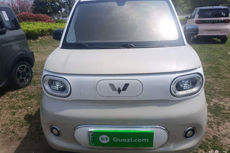Used Wuling Hongguang MINIEV 2024 3rd Generation 215km Advanced Version Front