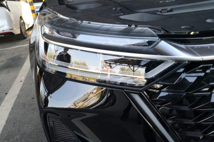 Used Chery Tiggo 8 PRO 2025 290T Two-Wheel-Drive Luxury Edition
