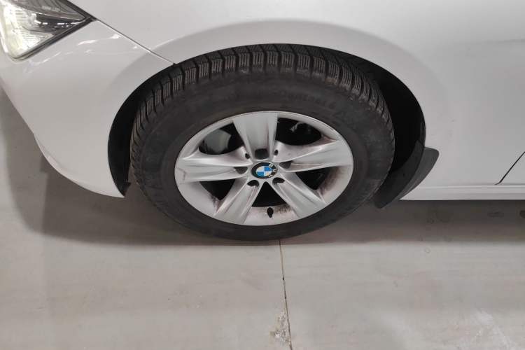 Used BMW 3 Series 2016 316Li Fashion Model
