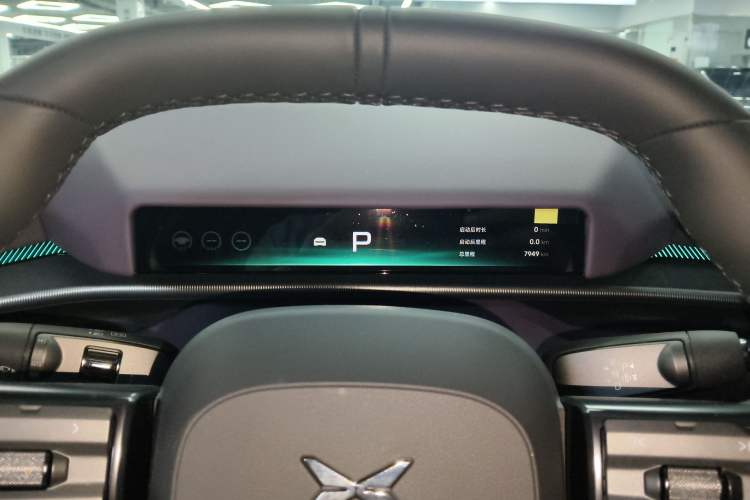 Used XPeng P7 2025 Model—702 Long Range Ultra Instrument Cluster