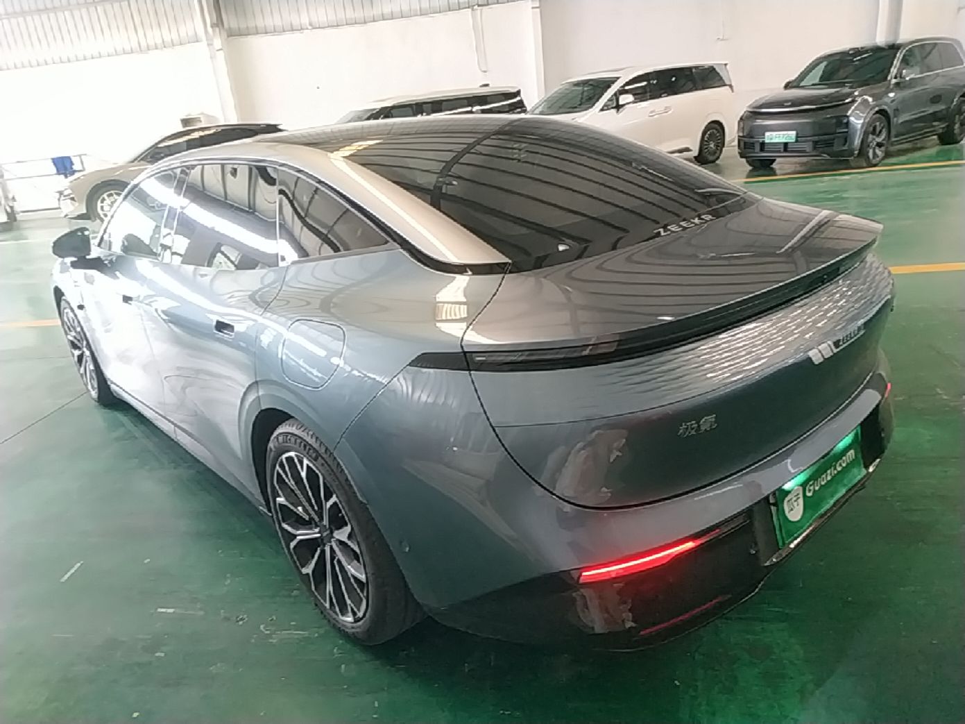 Zeekr 007 2024 Rear-Drive Intelligent Driving Version 100 kWh — снимка 4
