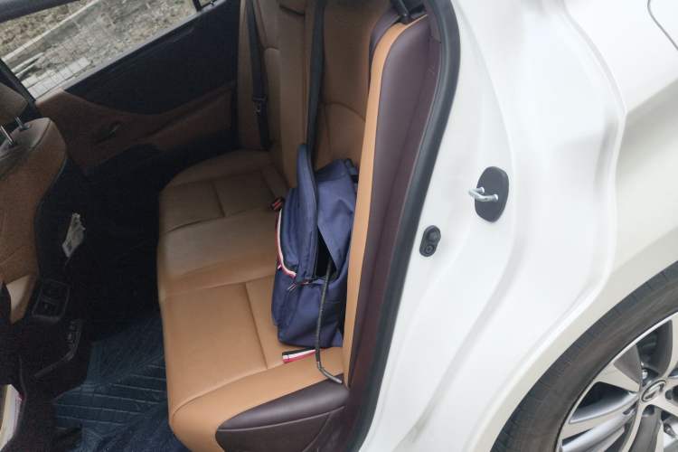 Used Lexus ES 2020 200 Excellence Edition
