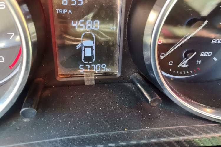 Used Zotye T300 2017 1.5L Manual Luxury Model
