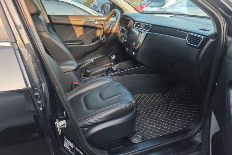 Used Dongfeng Fengon 580 2020 1.8L Manual Comfort Model Right Front Seat