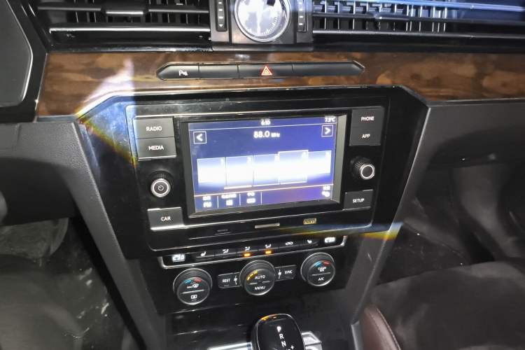 Used Volkswagen Magotan 2018 330TSI DSG Luxury Model
