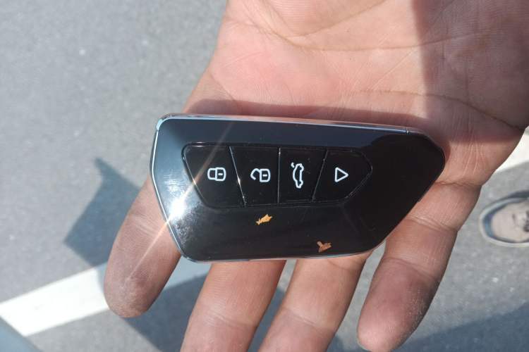 Used Chevrolet Cruze 2013 1.8L SX AT Vehicle Key