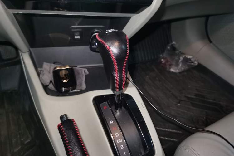 Used Honda Civic 2013 10th Anniversary 1.8L Automatic Luxury Edition
