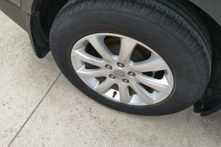 Used Buick Envision 2018 20T Two-Wheel Drive Luxury Model Right Rear Wheel Hub