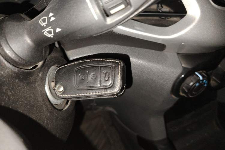 Used Ford EcoSport 2017 1.5L Manual Fashion Model Vehicle Key