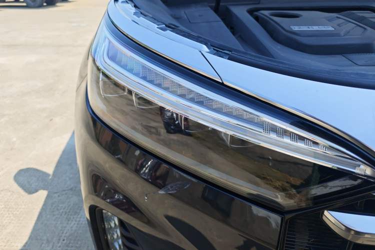 Used EXEED Lanyue 2021 390T Two-Wheel Drive Starry Edition Right Front Headlight