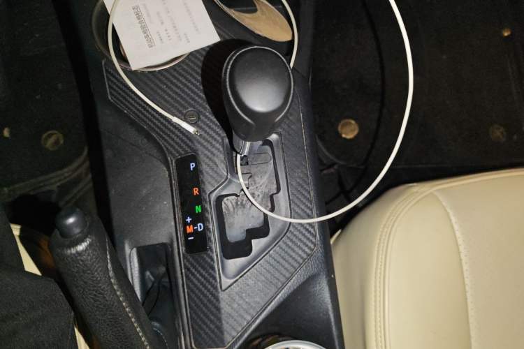 Used Toyota RAV4 2015 2.0L CVT Two-Wheel Drive Fashion Edition