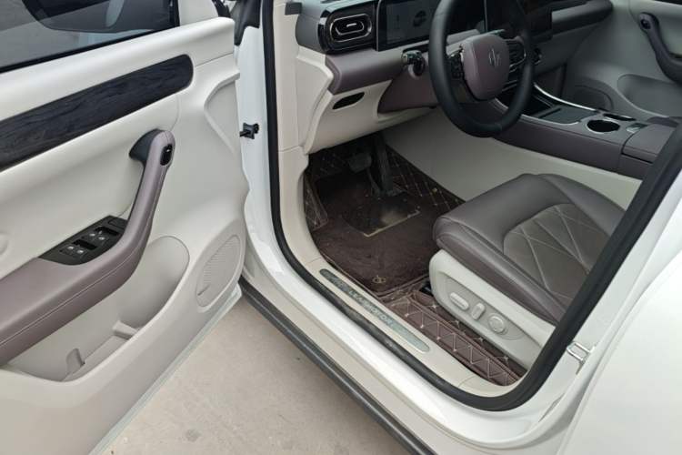 Used Leapmotor C11 2024 Range-Extended 300 Luxury Edition
